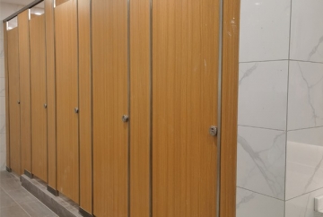 長沙衛生間隔斷的保養技巧